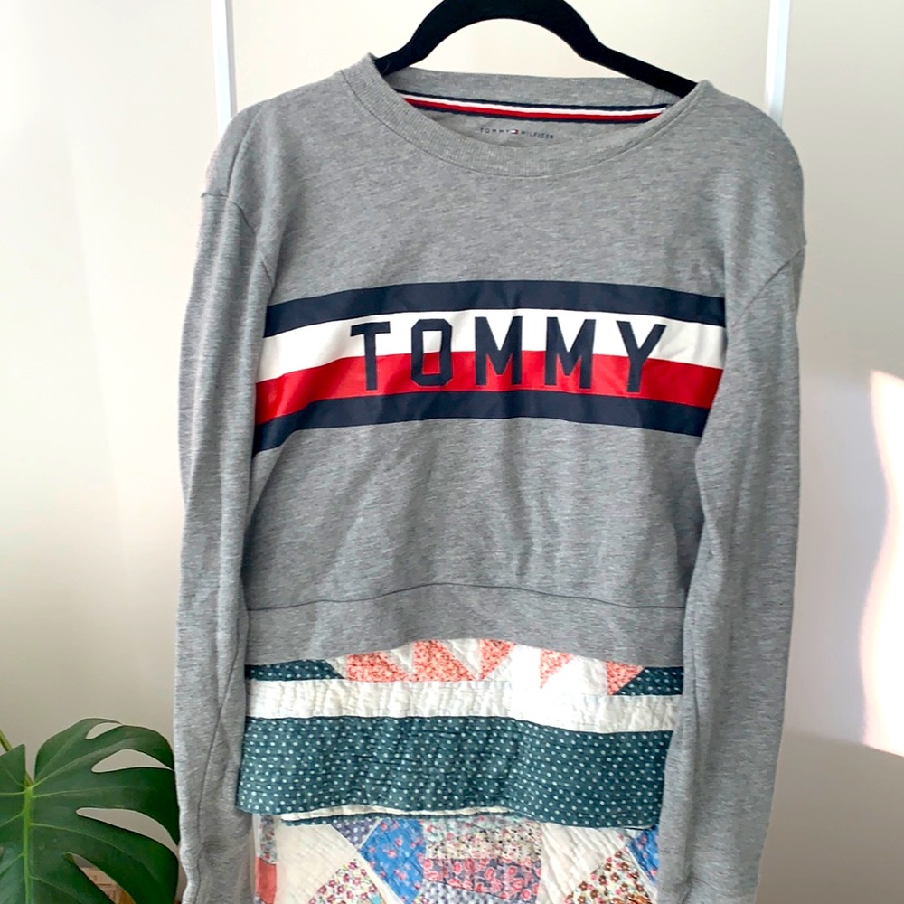 Tommy Hilfiger sweatshirt crop